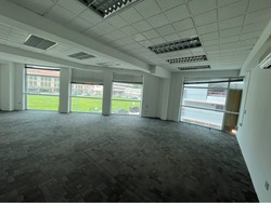 Kim Hoe Point (D8), Office #628870761